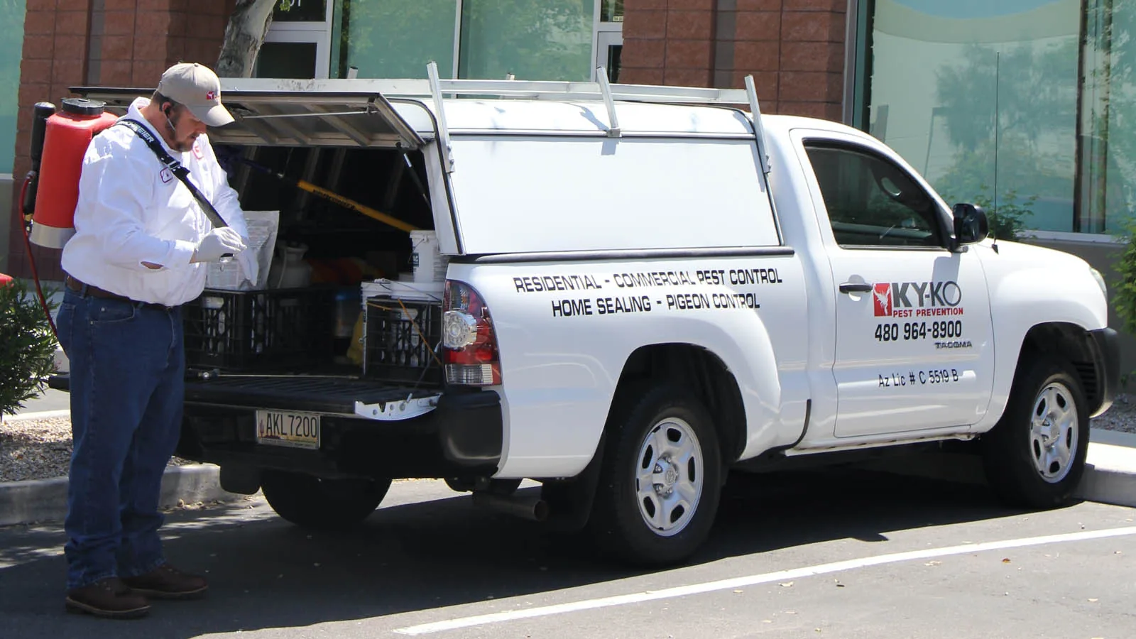 KY-KO technician at a commercial property